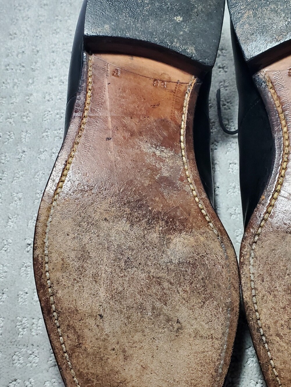 Church's Consul 2.0 black leather cap-toe oxford shoes, featuring a five-eyelet - Picture 5 of 15